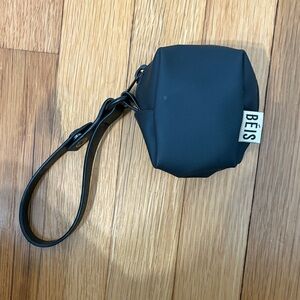 BÉIS Black Wipeable Pacifier Holder